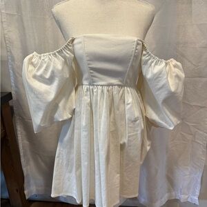 7 For All Mankind Cream Off-Shoulder Kids Dress